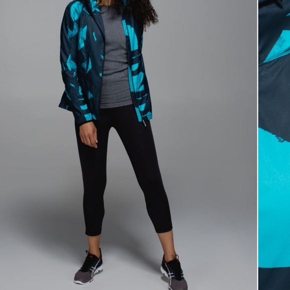 Lululemon Back Pack It Jacket hidden hood - Picture 3 of 7